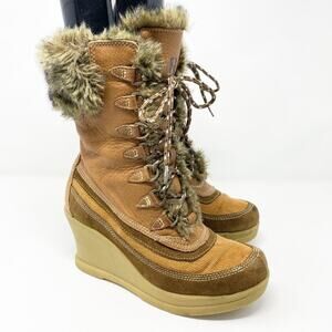 Vintage Y2K Report Tan Leather and Suede Chunky Wedge Lace Up Boots Women's 7.5